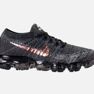 *SOLD* MEN'S NIKE AIR VAPORMAX FLYKNIT SHOES
